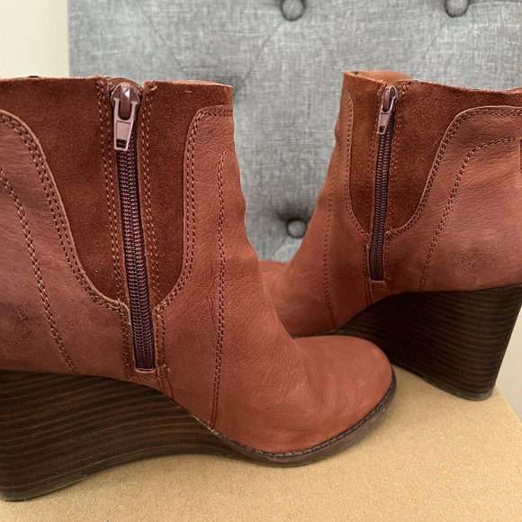 Lucky Brand "Yenata" leather wedge booties - Picture 5 of 8